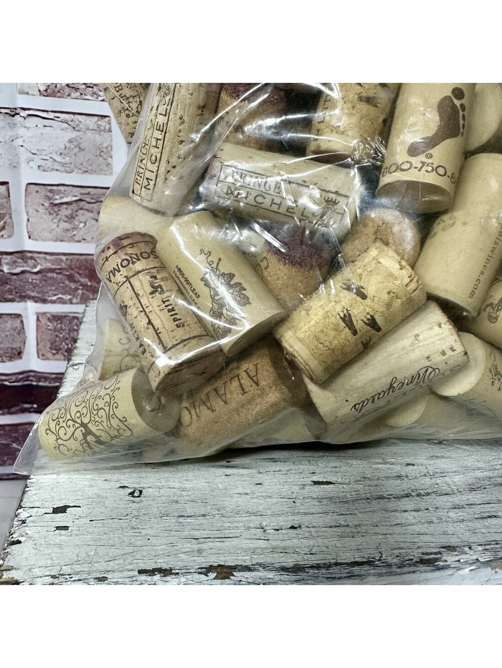 Natural Wine Corks Variety (1 Gallon Bag) Crafts Weddings - New (See Pictures)